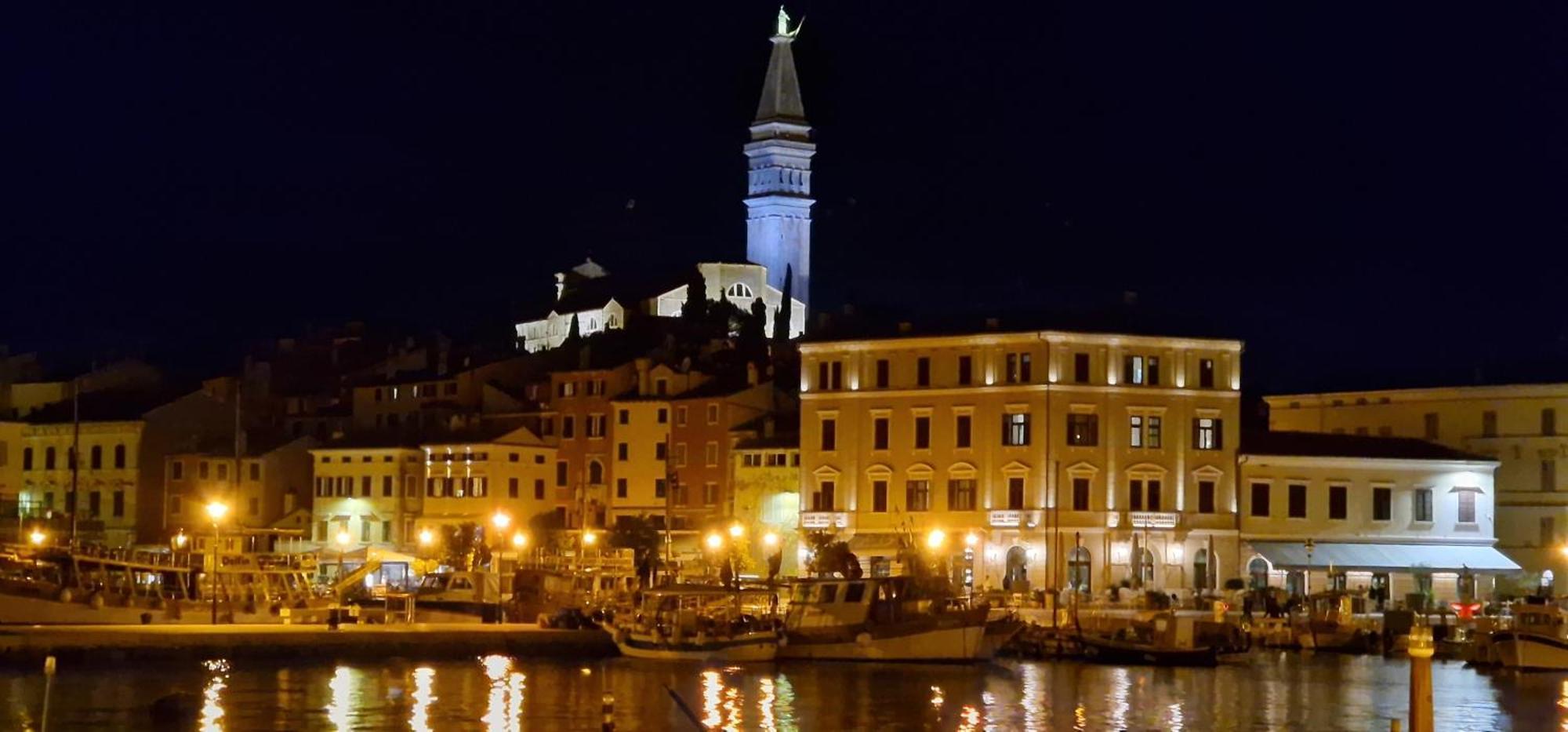 Apartments Fantazija Rovinj Exterior photo